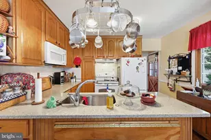 1013 Beechwood Dr, Hagerstown, MD 21742 - Photo 16