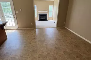 10325 Lantern Ln, Hagerstown, MD 21740 - Photo 4