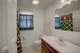 17203 Amber Dr, Hagerstown, MD 21740 - Photo 24