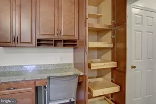 17203 Amber Dr, Hagerstown, MD 21740 - Photo 18