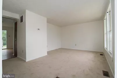 1524 Violet Drive, Hagerstown, MD 21740 - Photo 2