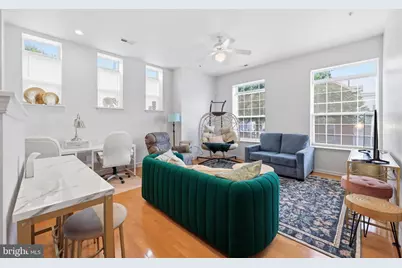138 E Antietam Street #210, Hagerstown, MD 21740 - Photo 2