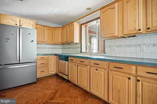 11911 Sycamore Dr, Hagerstown, MD 21742 - Photo 8