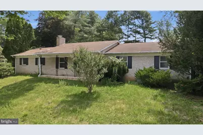 11911 Sycamore Drive, Hagerstown, MD 21742 - Photo 2