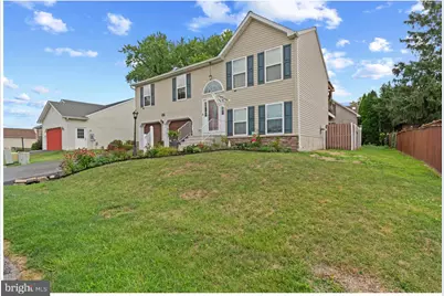 18507 Wilderness Way, Hagerstown, MD 21740 - Photo 2