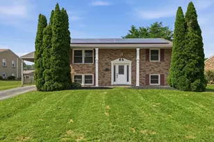17608 Forest Glen Cir, Hagerstown, MD 21740 - Photo 1
