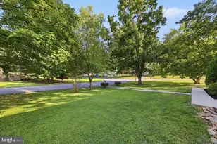 13306 Fairgreen Cir, Hagerstown, MD 21742 - Photo 8
