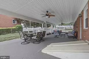 17601 Meadowood Dr, Hagerstown, MD 21740 - Photo 34