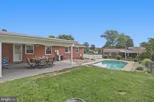17601 Meadowood Dr, Hagerstown, MD 21740 - Photo 40