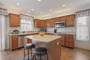 18812 Island Dr, Hagerstown, MD 21742 - Photo 6