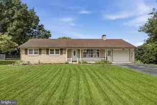 11822 Greenhill Dr, Hagerstown, MD 21742 - Photo 2