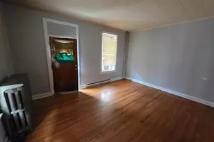 28 S Locust St, Hagerstown, MD 21740 - Photo 4