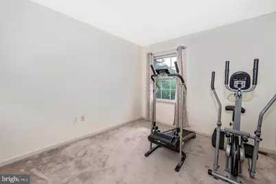 1323 Lindsay Lane, Hagerstown, MD 21742 - Photo 14