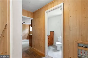 34 Brent St, Hancock, MD 21750 - Photo 4
