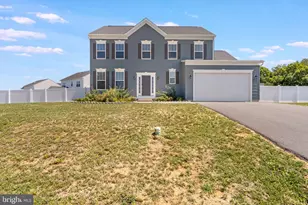 18950 Amesbury Rd, Hagerstown, MD 21742 - Photo 2