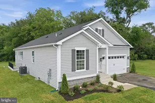 19004 Amesbury Rd, Hagerstown, MD 21742 - Photo 4