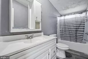 12115 Heather Dr, Hagerstown, MD 21740 - Photo 14