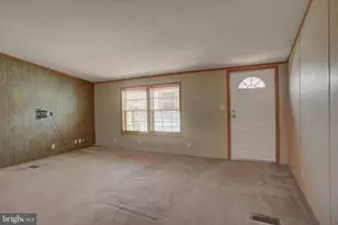 16935 Longfellow Ct, Hagerstown, MD 21740 - Photo 6
