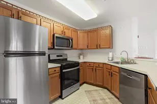 2029 Windsong Dr, Hagerstown, MD 21740 - Photo 6
