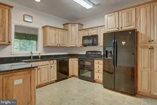 12951 Little Hayden Cir, Hagerstown, MD 21742 - Photo 16