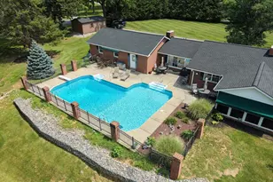 10939 Mapleville Rd, Hagerstown, MD 21742 - Photo 12