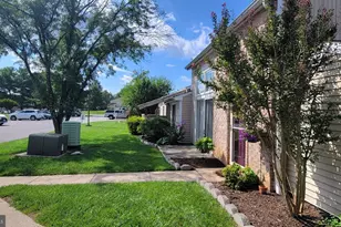 1514 Kensington Dr, Hagerstown, MD 21742 - Photo 2