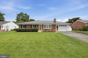 17318 Ontario Dr, Hagerstown, MD 21740 - Photo 1