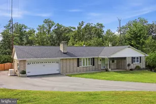 21874 Boonsboro Mountain Rd, Boonsboro, MD 21713 - Photo 2