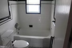 300 Northern Ave, Hagerstown, MD 21742 - Photo 8