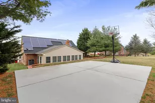 9812 Pembroke Dr, Hagerstown, MD 21740 - Photo 10