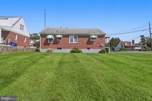 1047 Corbett St, Hagerstown, MD 21740 - Photo 36
