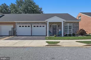 1748 Meridian Dr, Hagerstown, MD 21742 - Photo 2