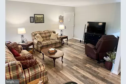 1631 Edgewood Place #204, Hagerstown, MD 21740 - Photo 6