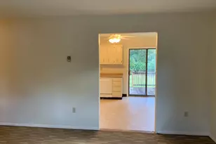 356 Yorkshire Dr, Hagerstown, MD 21740 - Photo 8