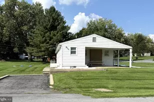 11904 Cheryl Dr, Hagerstown, MD 21742 - Photo 4