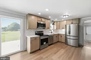 17519 General Longstreet Cir, Sharpsburg, MD 21782 - Photo 10