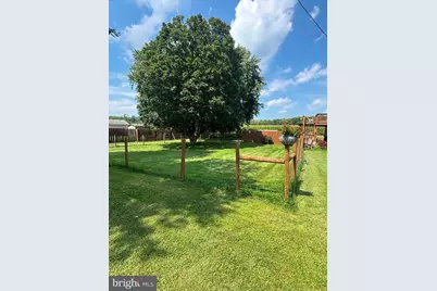 21206 Twin Springs Drive, Smithsburg, MD 21783 - Photo 2
