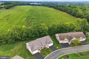 12928 Hawkins Cir, Hagerstown, MD 21742 - Photo 8