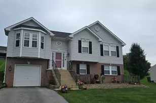 114 Colton Ct, Smithsburg, MD 21783 - Photo 2