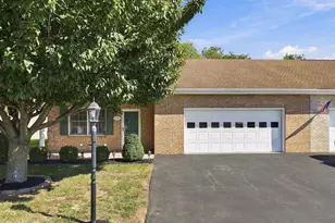 210 Firebrush Dr, Hagerstown, MD 21740 - Photo 2