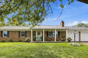 17713 Garden View Rd, Hagerstown, MD 21740 - Photo 2