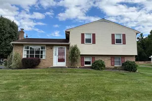 61 Stanley Hauver Dr, Smithsburg, MD 21783 - Photo 2