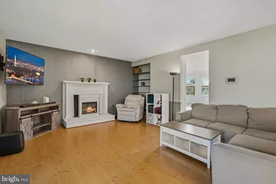 605 Fair Meadows Boulevard, Hagerstown, MD 21740 - Photo 2