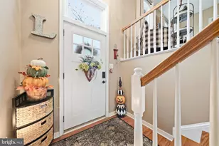 19707 Marigold Dr, Hagerstown, MD 21742 - Photo 2