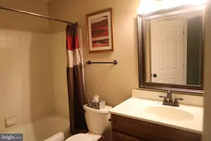 1967 Londontowne Dr, Hagerstown, MD 21740 - Photo 38