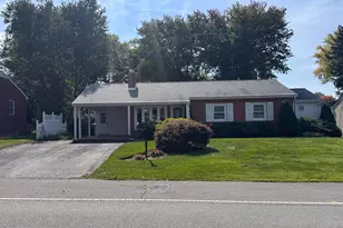 17933 Oak Ridge Dr, Hagerstown, MD 21740 - Photo 2