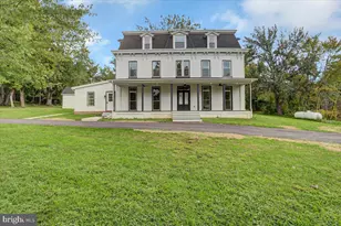 40 E Henrietta St, Smithsburg, MD 21783 - Photo 1
