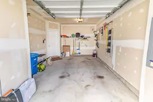 20207 Huntington Ct, Hagerstown, MD 21742 - Photo 10