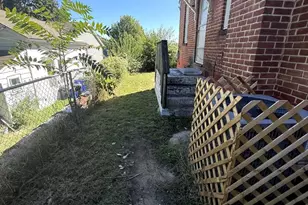 122 N Mont Valla Ave, Hagerstown, MD 21740 - Photo 4