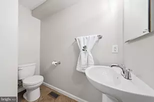 51 N Main St, Keedysville, MD 21756 - Photo 18